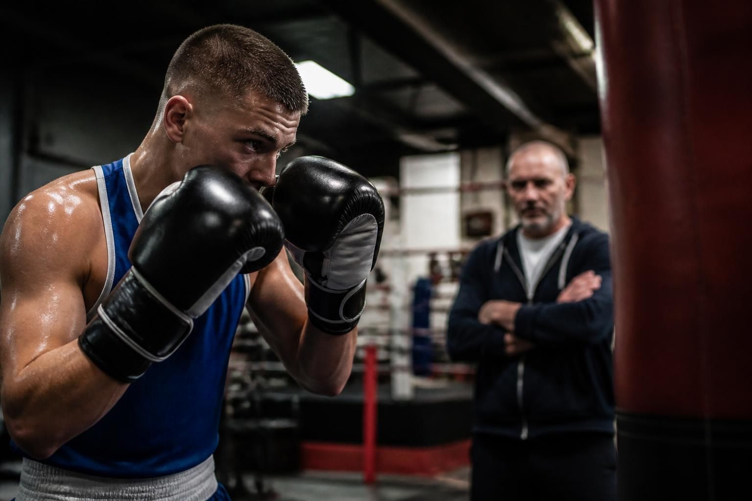découvrez les temps forts et analyses détaillées de la boxe en page 24, pour ne rien manquer des moments clés et expertises du ring.